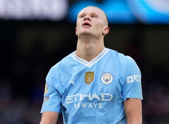 九游娱乐晋级下一阶段首场状态出色，阿森纳观众沸腾！，哈兰德重返赛场气势如虹延续(张帅组合晋级蒙特利尔站双打四强)