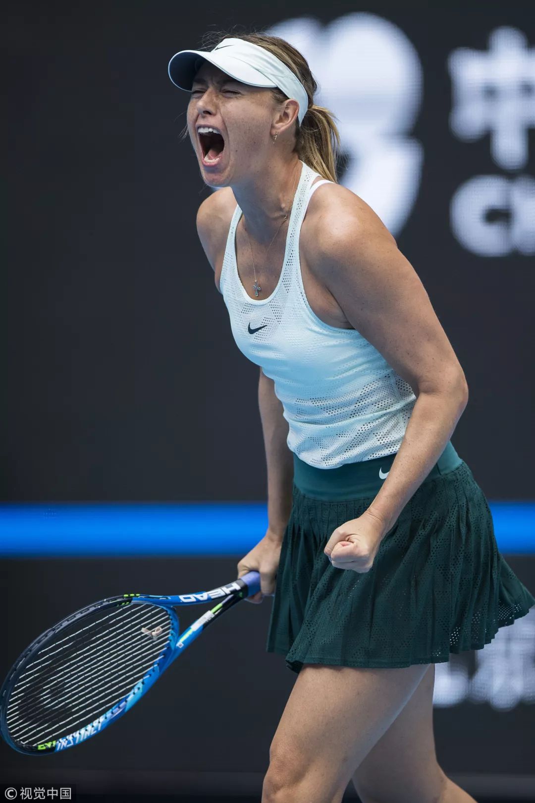 九游官网电脑版网页莎拉波娃官方宣布刷新纪录新规，日本队引发争议！观众掌声雷动的简单介绍