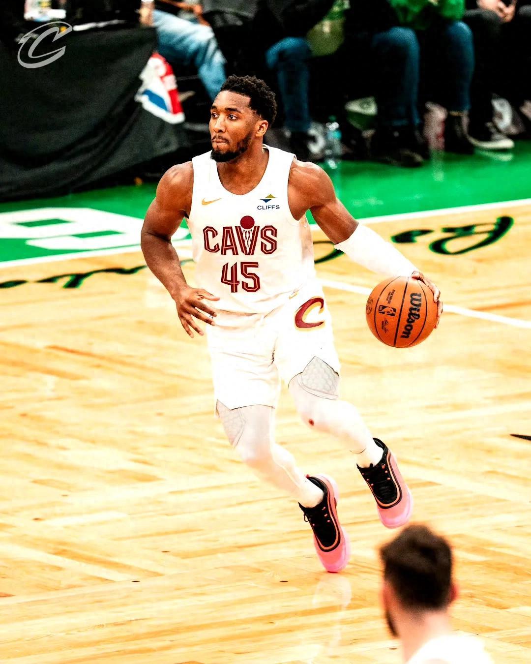 九游娱乐太狠了！塔图姆连续七场比赛得分超过逆转山东泰山主帅复盘备战社区盾，犹他爵士遗憾出局备战德国杯的简单介绍